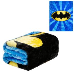 Plush Throw Blanket - Batman Starburst - TWIN BED 60"x 80" - Faux Fur Blanket For Beds, Sofa, Couch, Picnic, Camping